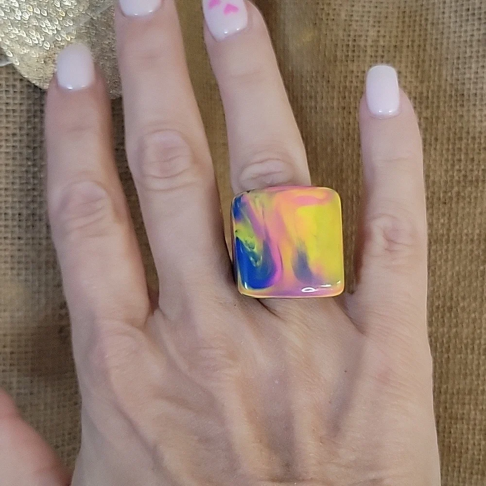 NEON TIE DYE SWIRL RING, METAL FREE